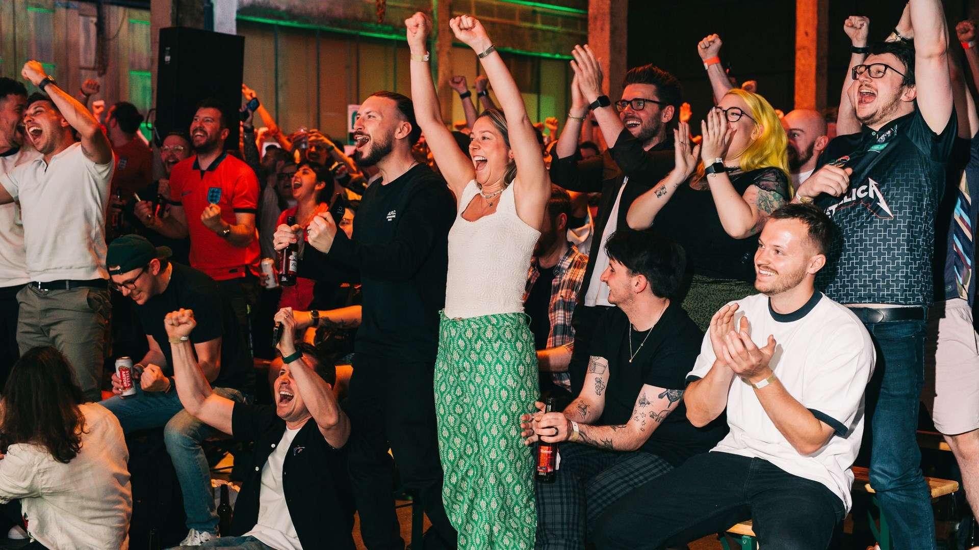 人表现和团 人表现和团